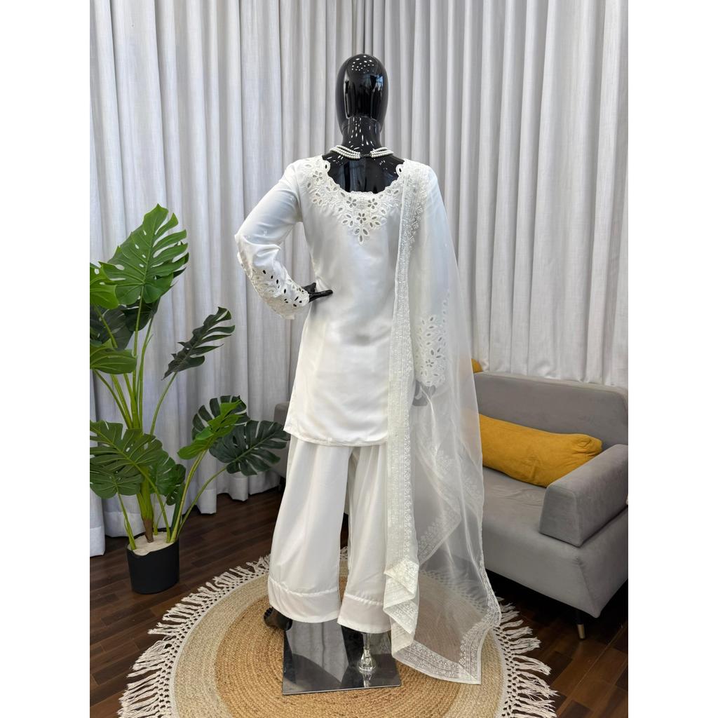 Beautiul Pakisatni Farshi Salwar Suit Indain Bollywood Desigenr Salwar Kameez