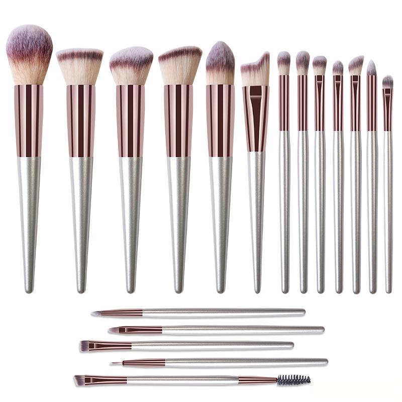 18-Piece Champagne Gold Makeup Brush Set: Powder, Blush, Eyeshadow, and Concealer Tools