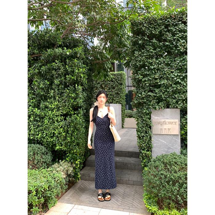 

French temperament chic floral suspender dress women s pear-shaped body wear early spring and summer age-reducing dress XL