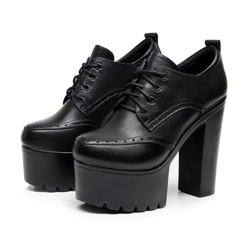 Brogue Damenschnürschuhe im britischen Stil aus Leder mit klobigen Absätzen, High Heels, wasserdichter Plateau-Sohle, runder Spitze, tiefem Ausschnitt