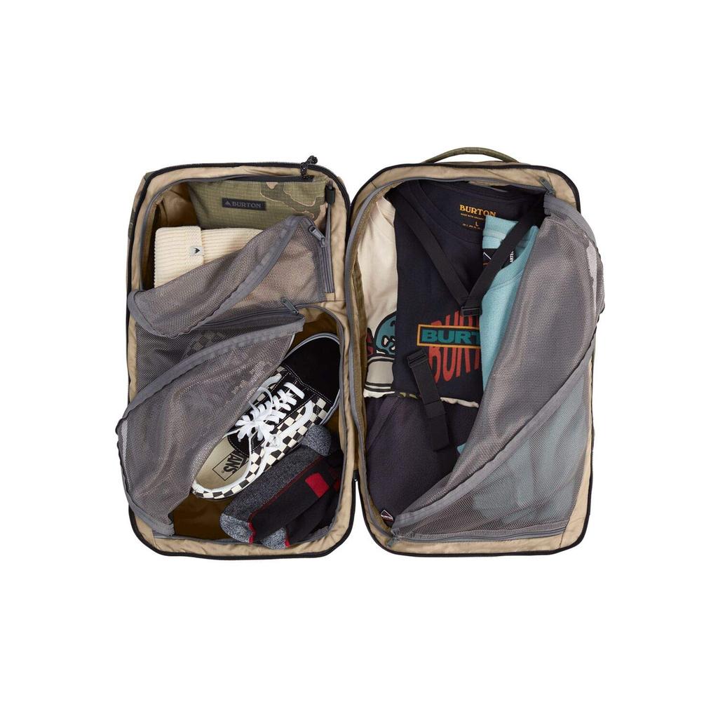 Burton Multipath 27L Travel Pack Backpack In True Black Ballistic