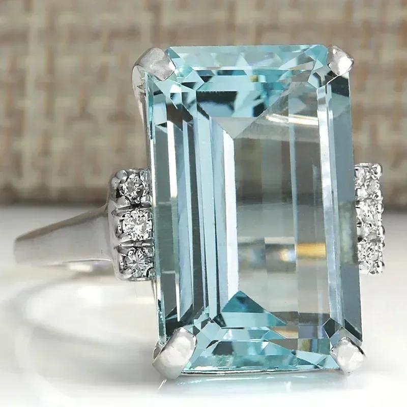 Bridal Wedding Love Water Drop Shining Design French Romantic Horse Eye Blue Zircon Ring Trendy Elegant Jewelry