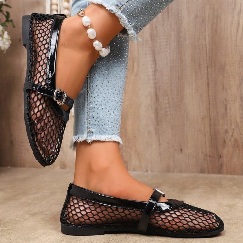Women Sandals Mesh Breathable Fashion Versatile Sandals Women New Flat Soft Soled Shoes for Women
