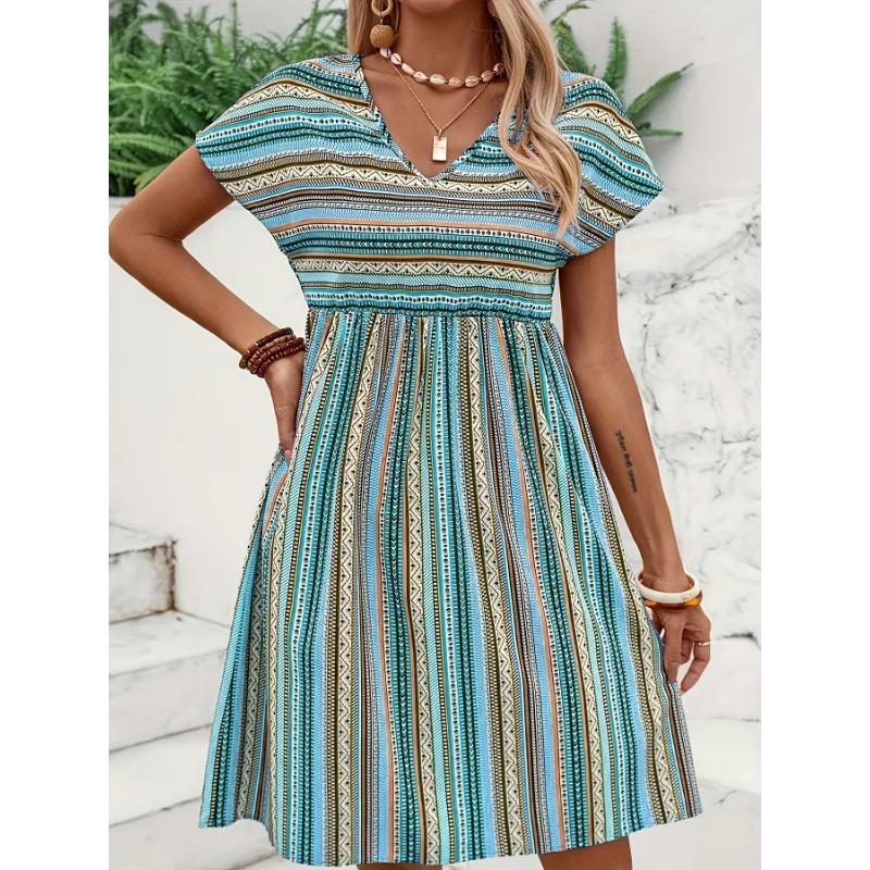 Robe rayée à col en V grande taille, robe à manches courtes ample style vacances