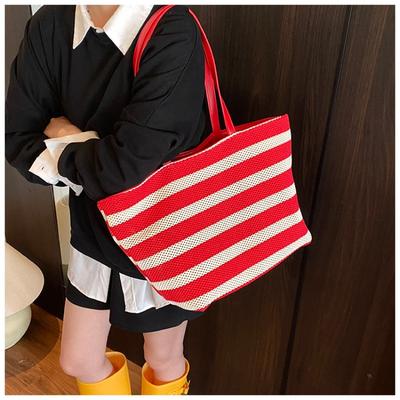 Hochwertige gestreifte Tragetasche, neue Damen-Schultertasche mit großem Fassungsvermögen, lässiger Stil, leichte Urlaubstasche, Einkaufstasche.