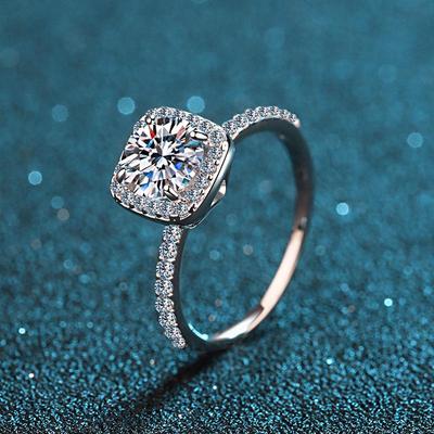 Bague de fiançailles en argent sterling 925 à quatre griffes carrées en argent 925 avec moissanite 1 ct pour femme