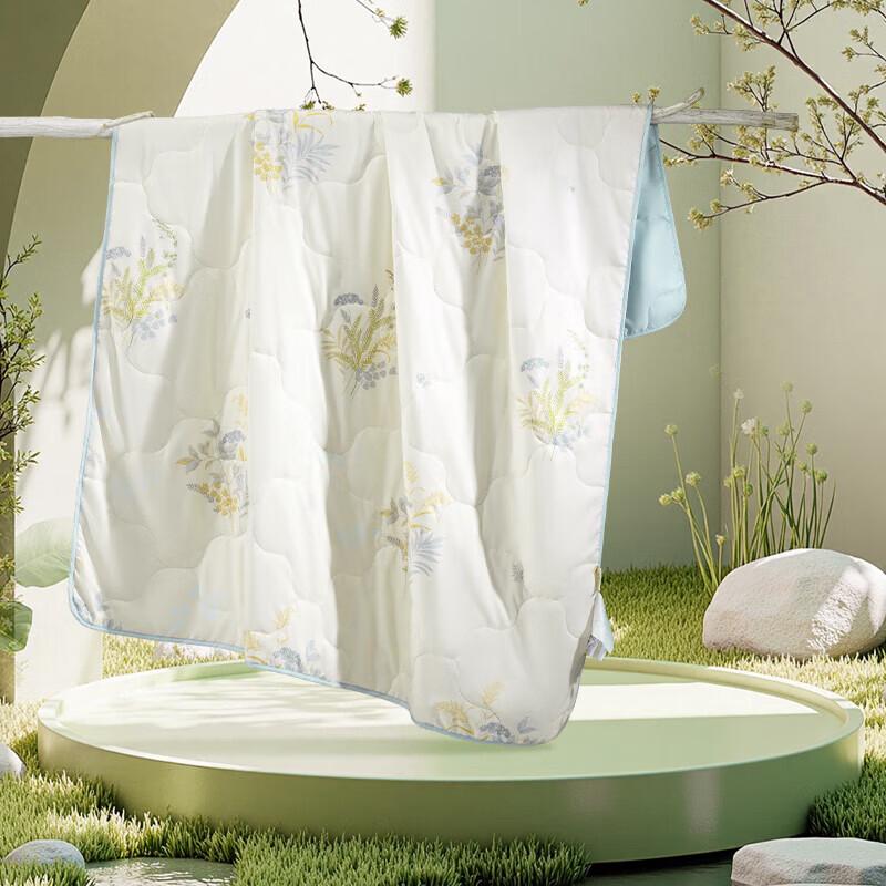 MERCURYDH Breeze Floral Antibacterial Summer Quilt