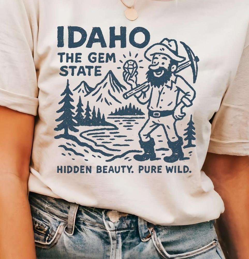 Classic Retro Idaho Gem State,Vintage Outdoor Style,Perfect for Natural T-Shirt Unisex T-Shirt M