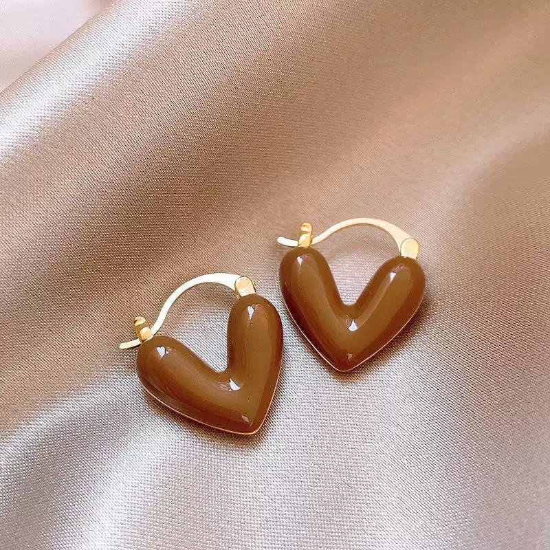 Maillard coffee color amber earrings women's autumn and winter high-end commuter style earrings light luxury niche design earrings