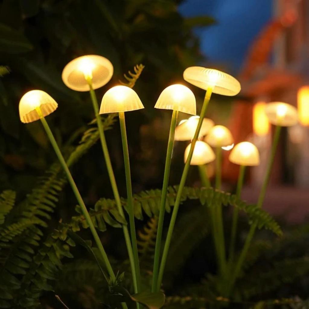 Solar Jellyfish Lights for Garden and Camping - Perfect for Courtyards, Parties, and Christmas Decorations