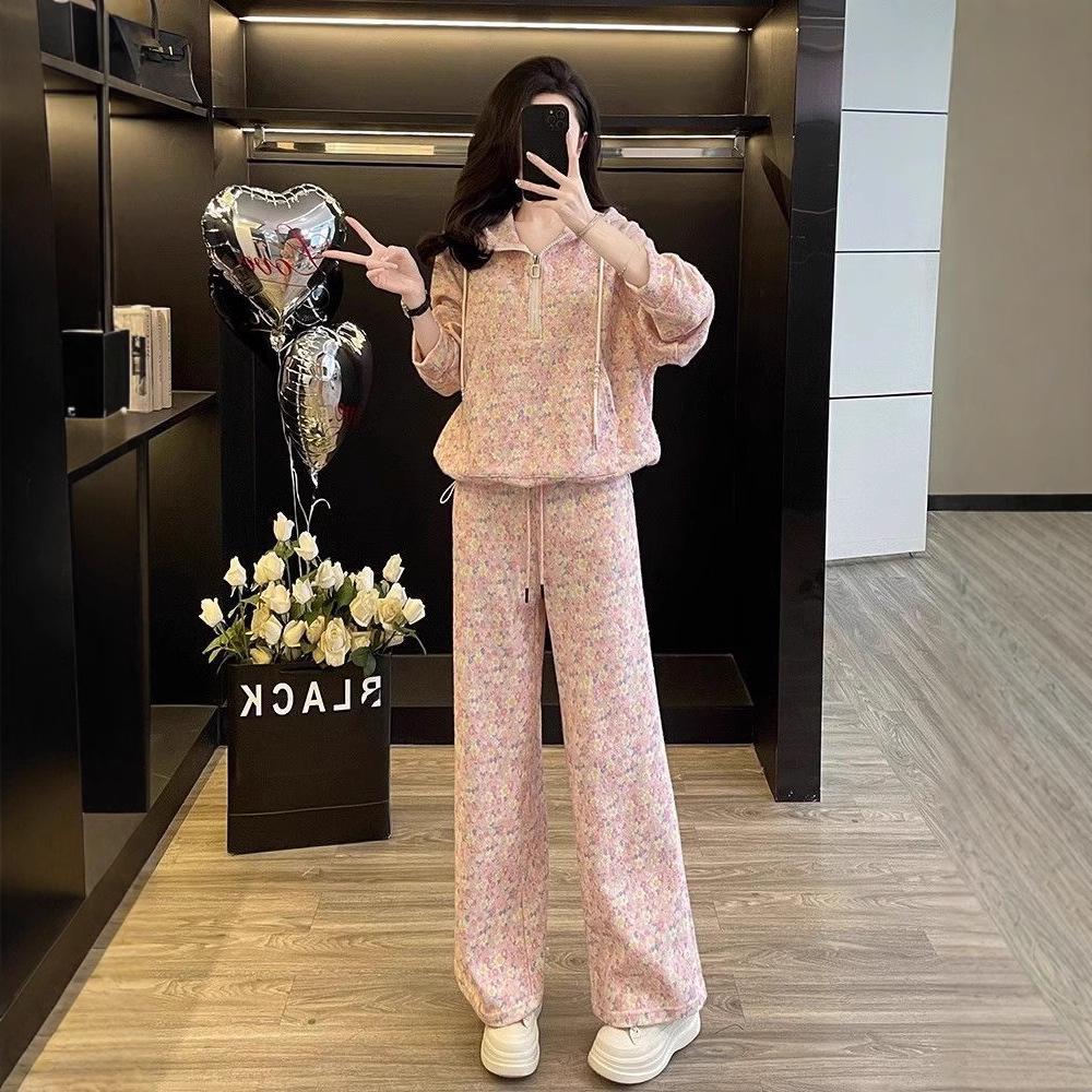 Costum Sport Casual Jacquard pentru Femei: Set din două piese Hanorac gros și Pantaloni cu picior larg pentru Toamna/Iarna 2025.