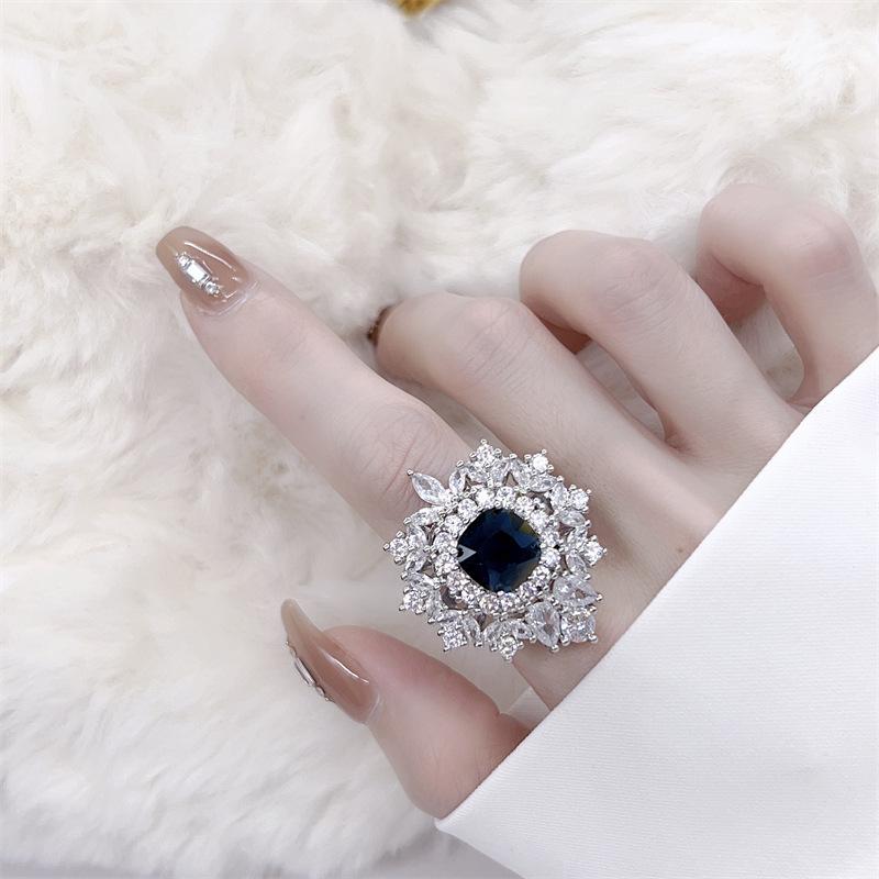 Luxury Elegant Gemstone Three-Piece Set: Necklace, Ring, Tassel Earrings