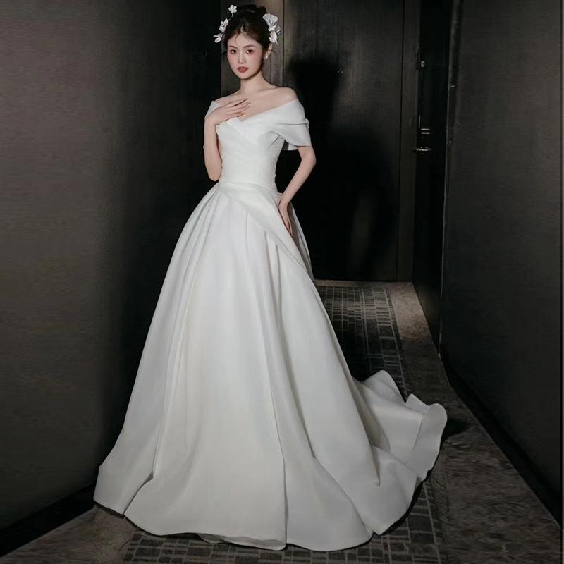French Light Wedding Dress Bride 1011 New One-word Shoulder Satin Main Yarn Large Size Simple Door Yarn Welcome Yarn Travel Photography