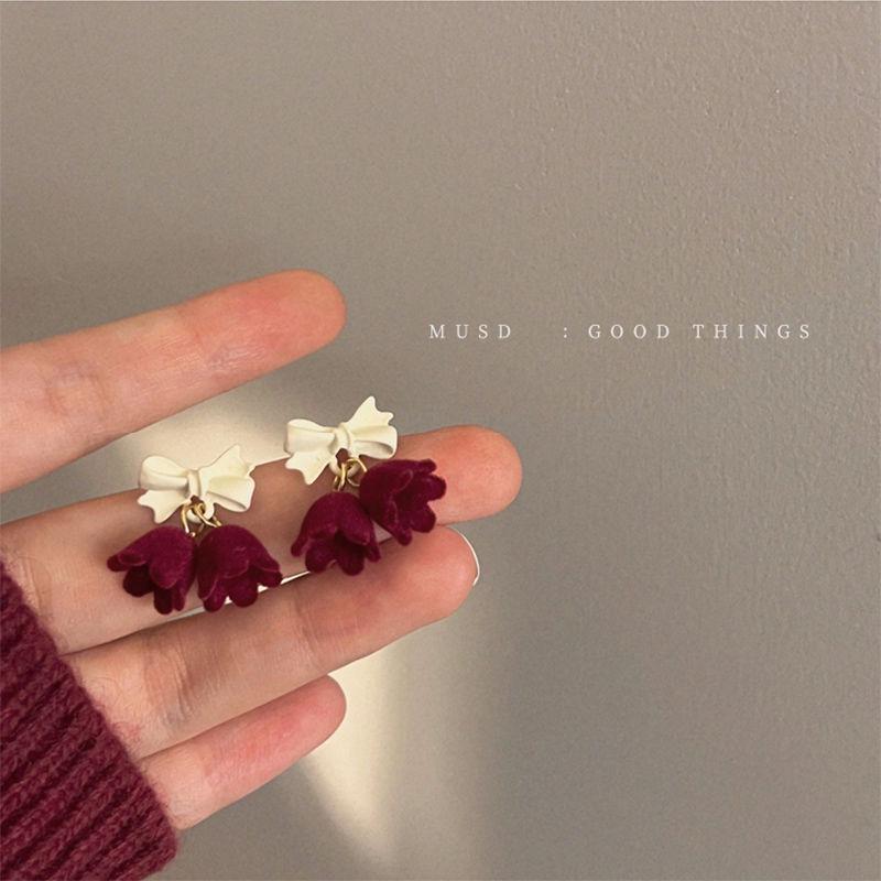 2024 D Retro Wine Red Velvet Rose Pearl Earrings: Hong Kong Style, Autumn/Winter Trend