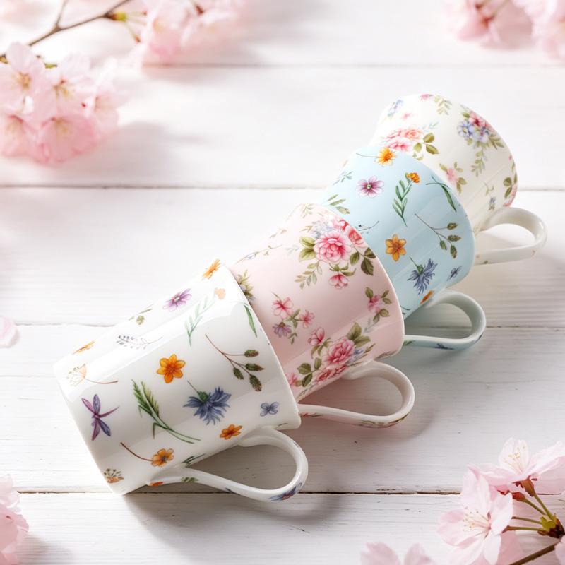 Bone China Coffee Cup with Small Floral Pattern English Afternoon Tea Flower Tea Coffee Cup Home Breakfast Milk Mug Women's Gift