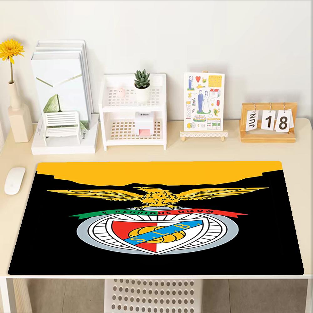 S.L. Benfica Thema Mauspads, Rutschfeste Gummiunterseite, Multifunktionales Büro- & Heimdekor, Perfekt für die Personalisierung des Arbeitsplatzes.
