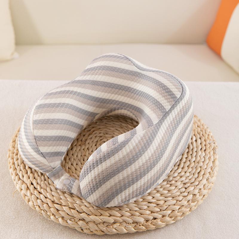 

U-shaped pillow memory cotton u-shaped neck pillow parent-child cervical spine pillow 30*28 сірий колір
