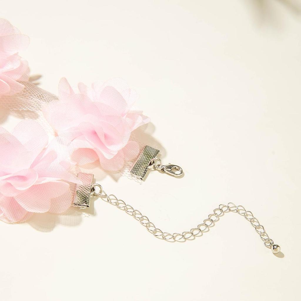 Neuer frischer Stoff Blume Spitze Kragen Damenschmuck Farbverlauf Mehrschichtige Blütenblätter Date Urlaub Fotografie Vielseitiger Artikel