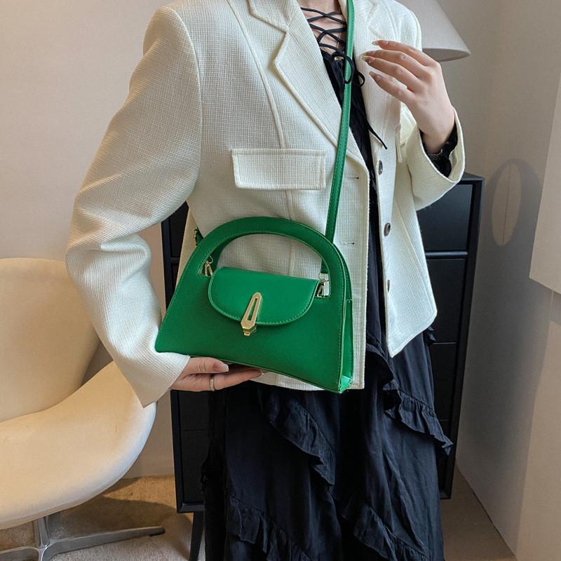 Elegant Retro Style Handbag For Women 2023 Spring Fashionable Shoulder Bag