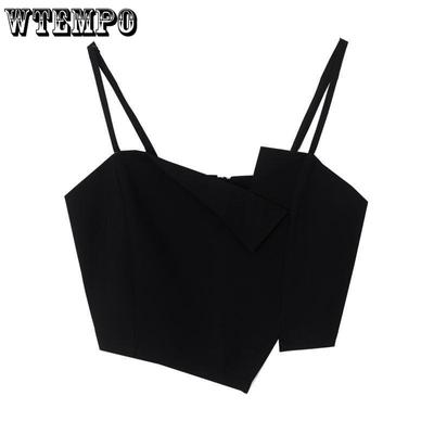 Damen-Oberteile, Nischendesign, unregelmäßiger Ausschnitt, Unterhemd, kurze, dünne Träger, draußen im Inneren der Tops tragen