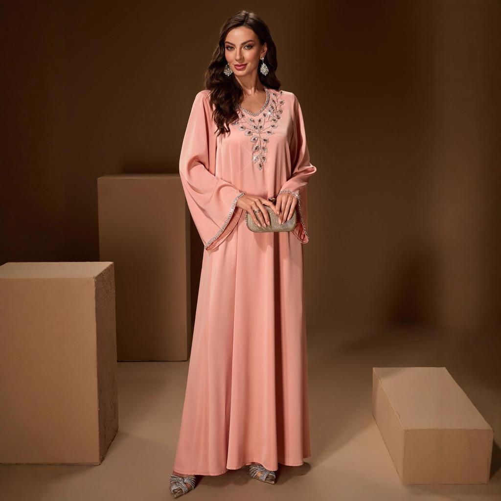 Middle Eastern Women's Fashion: Handmade Rhinestone V-Neck Loose Long Robe Dress
