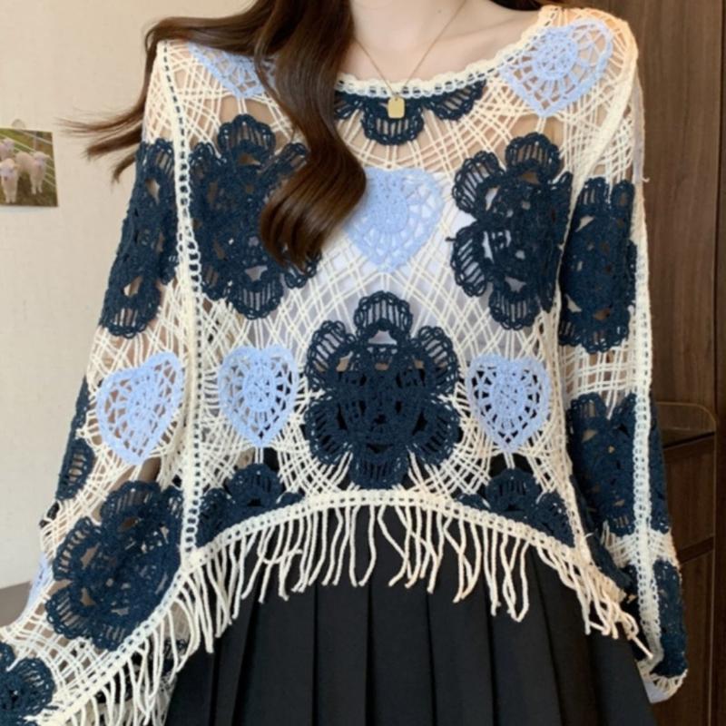 Vintage French Tassel Crochet Knit Sweater for Women In Summer High-end and Loose Style Slimming Long Sleeved Top