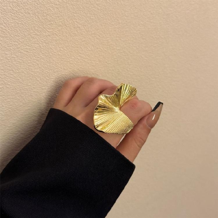 Geometric Gold Sturdy Alloy Knuckles Joint Rings for Trendy Women and Men Featuring Hip Hop Punk Leaves Designs