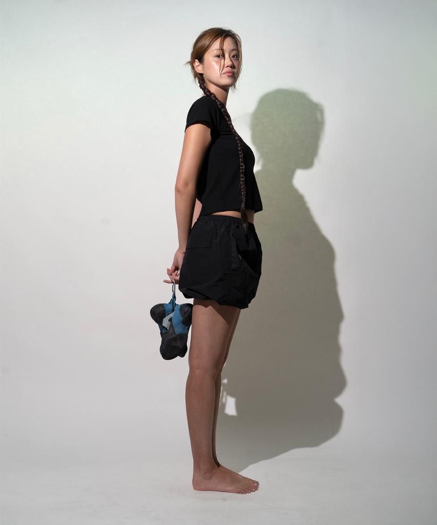 WHILE Half Balloon Climbing Pants Summer Hiking Shorts With Drawstring (Coal Black)
