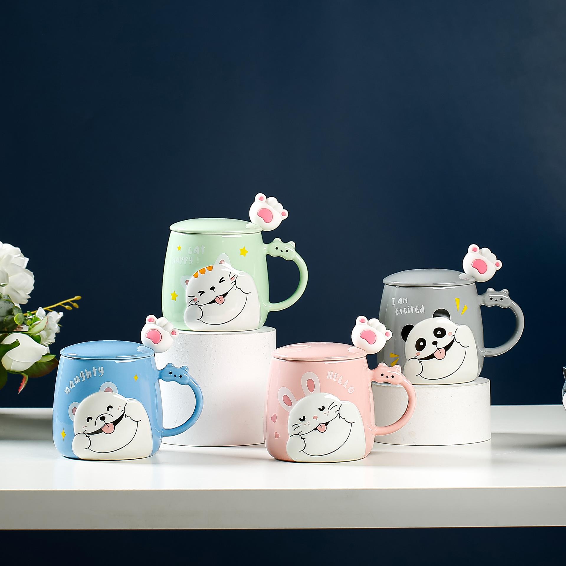 

Милая кошка с крышкой и ложкой Керамическая чашка с изображением девушки из мультфильма, термостойкая кружка с привлекательным внешним видом и большой емкостью для воды 400ML