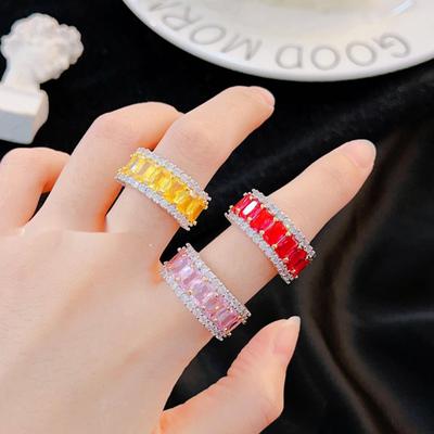 Anello Colorato Semplice Lusso Leggero con Zirconi Adatto per Uso Quotidiano Festa Gioielli di Moda da Donna