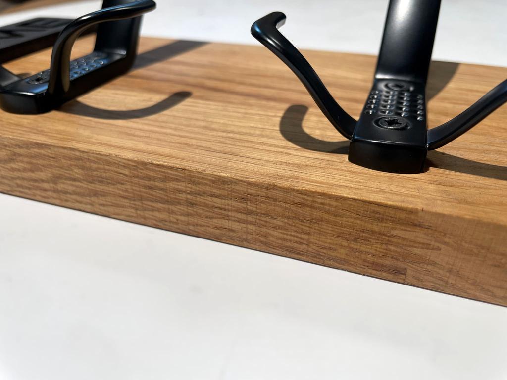 Modern Oak 60cm Wall-Mounted Clothes Hanger
