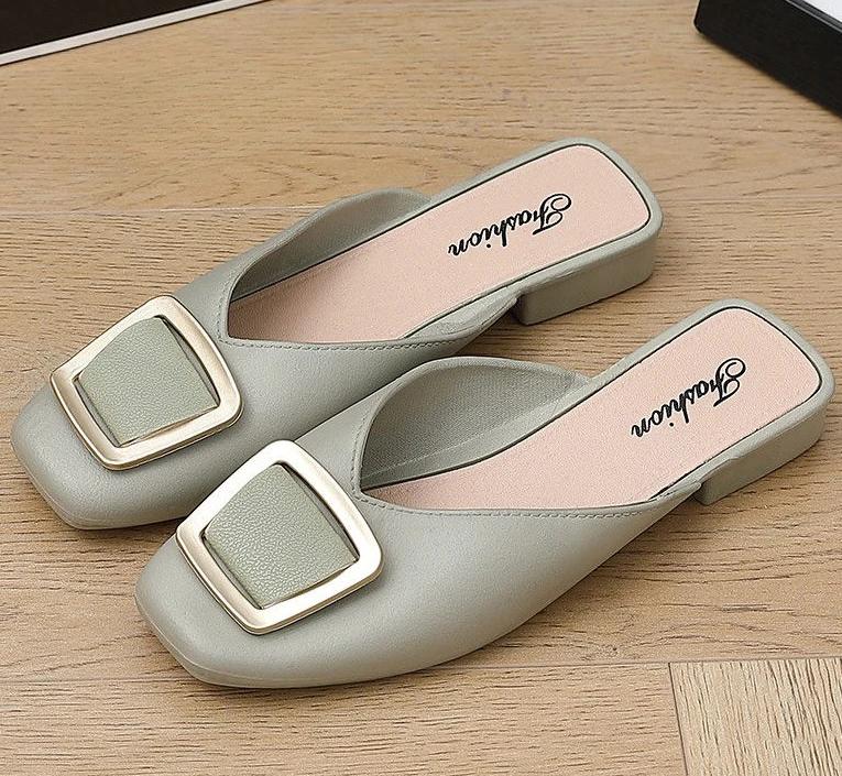 Fashion Low Heel Indoor Leather Women's Slippers and Ladies Sandals Outside Shoes Soft Job Slides Pearl Mules Natural Skin Footwear Pvc