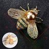 Insekten-Serie Brosche Zarte kleine Biene Broschen Kristall Strass Pin Schmuck