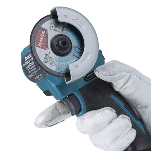 Makita 76mm akumulátorová kompaktní řezačka 18V baterie a nabíječka se prodávají samostatně MC300DZ