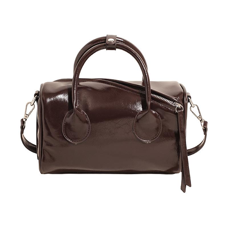 Korean version retro single shoulder women's messenger bag new handbag women's commuter fashion versatile bowling bag