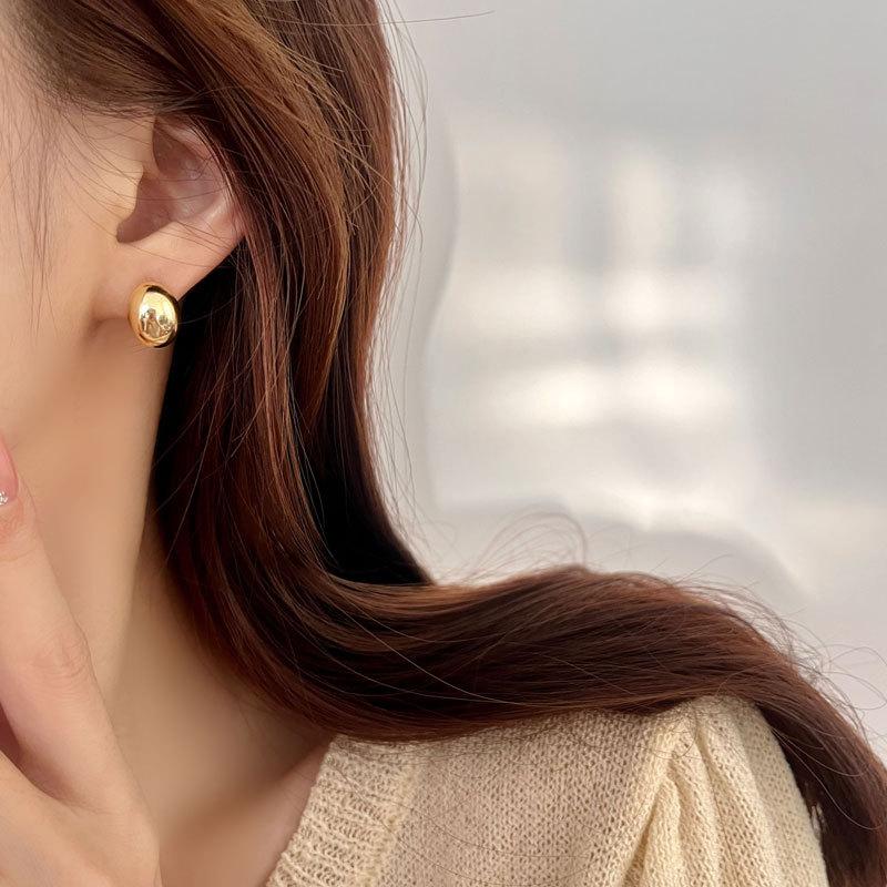 Glossy Adzuki Bean Stud Earrings Temperament Round Earrings Geometric Simple Design Earrings