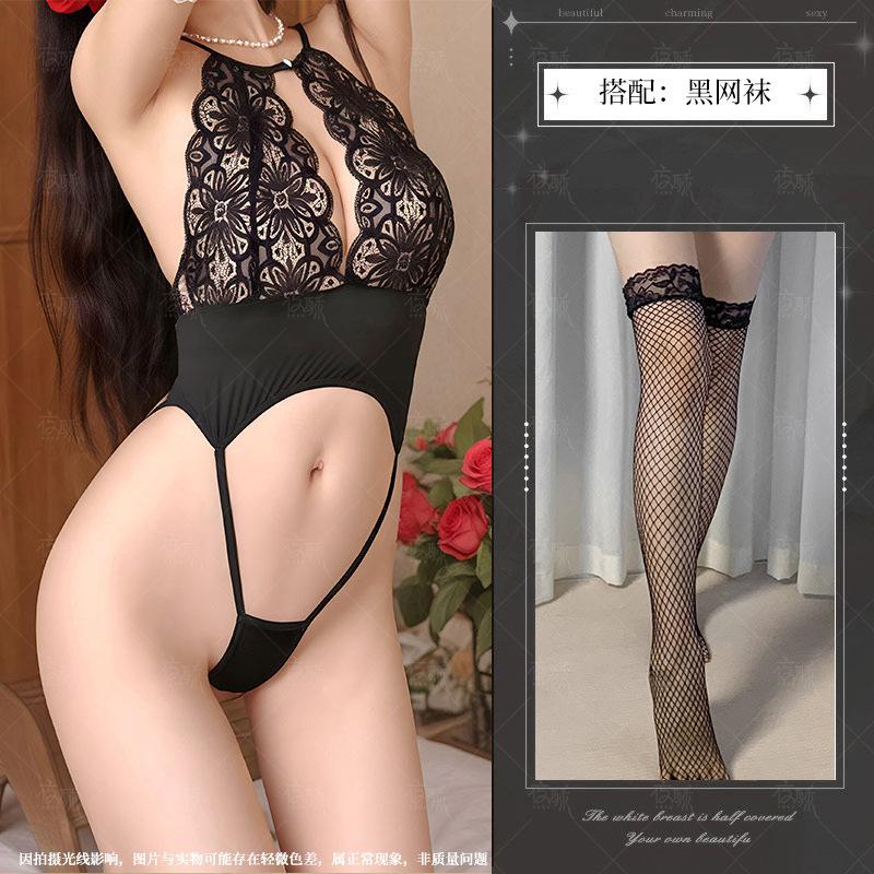 Sexy underwear, sexy pajamas, small breasts, shame onesie, female seduction, no transparent passion clothes on the bed