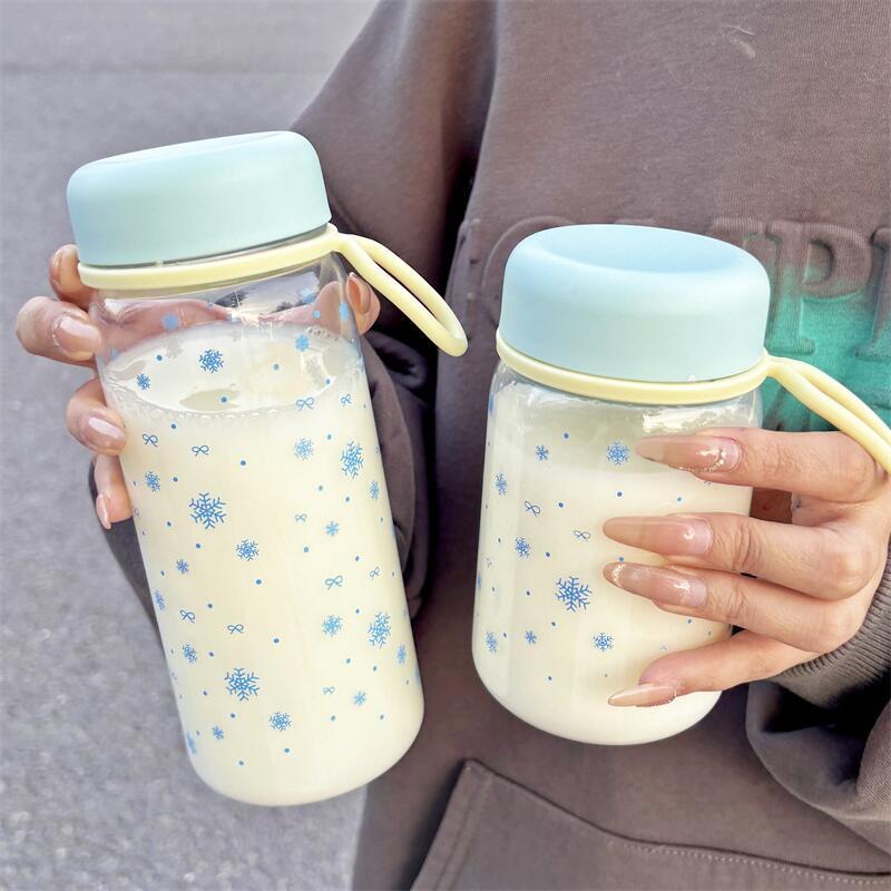 Niedliche Plastikwasserflasche für Mädchen Sommer Tragbar Große Kapazität Direkt Trinkbecher BPA-frei Schulausflug Auslaufsicherer Becher