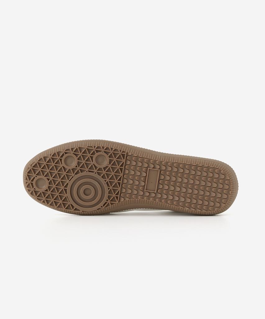 Romantic Move [Fashion Planet X Romantic Move] Easy Bonis Flat Sneakers R26M900 / White