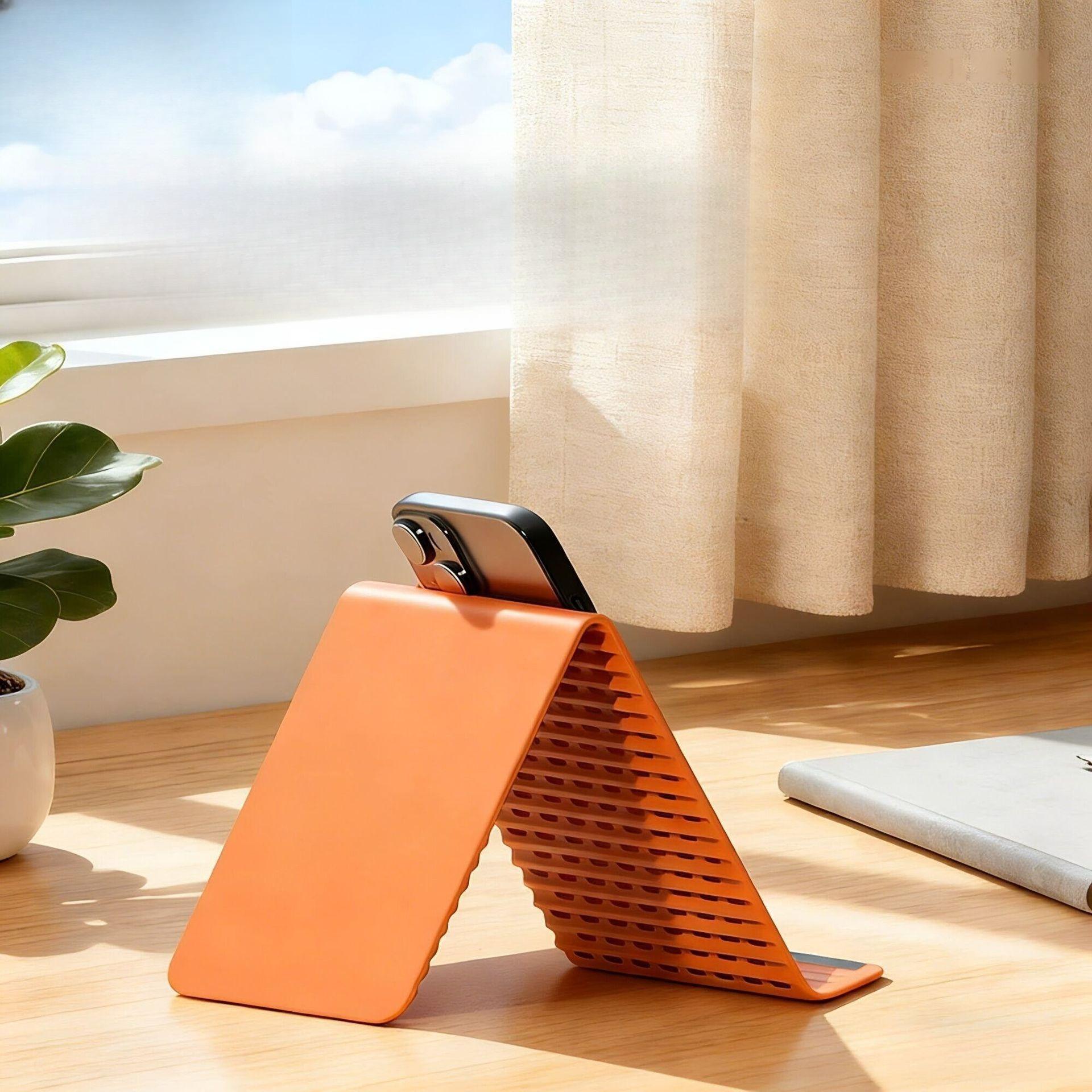 Mobile phone holder cartoon creative desktop tablet lazy support stand desktop ornament