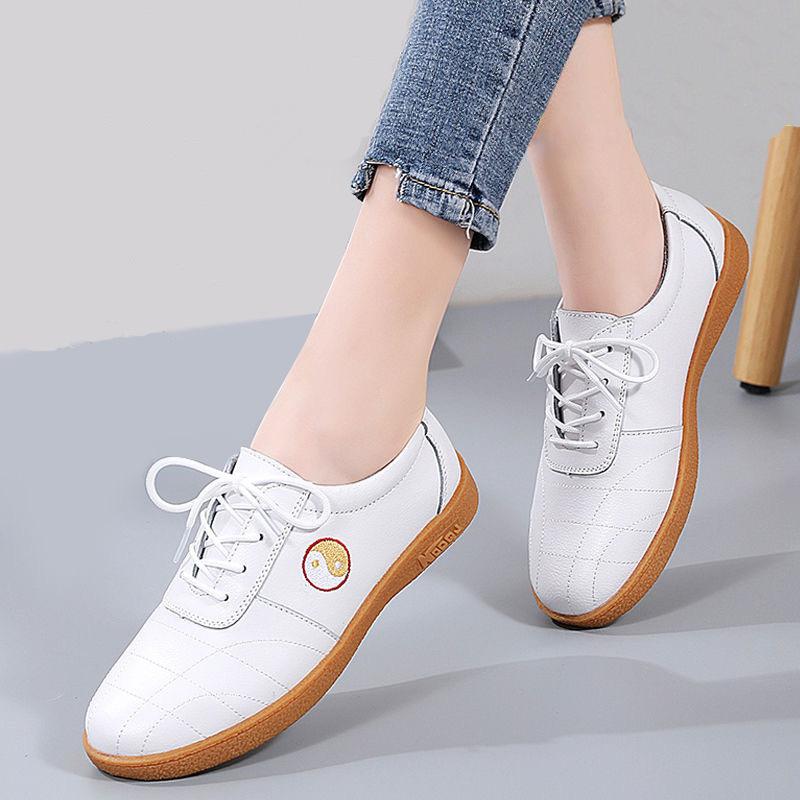 Spring Tai Chi Shoes for Women's Cow Leather Soft Beef Tendon Sole Martial Arts Shoes for Autumn Tai Chi Practice Shoes for Women's Sports Shoes