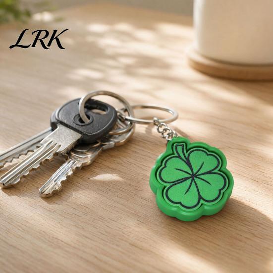 Four-leaf Clover Keychain Pendant, Stress Relief Toy with Hanging Buckle, Aromatherapy Smooth Structure Four-Leaf Shape Key Holder for Good