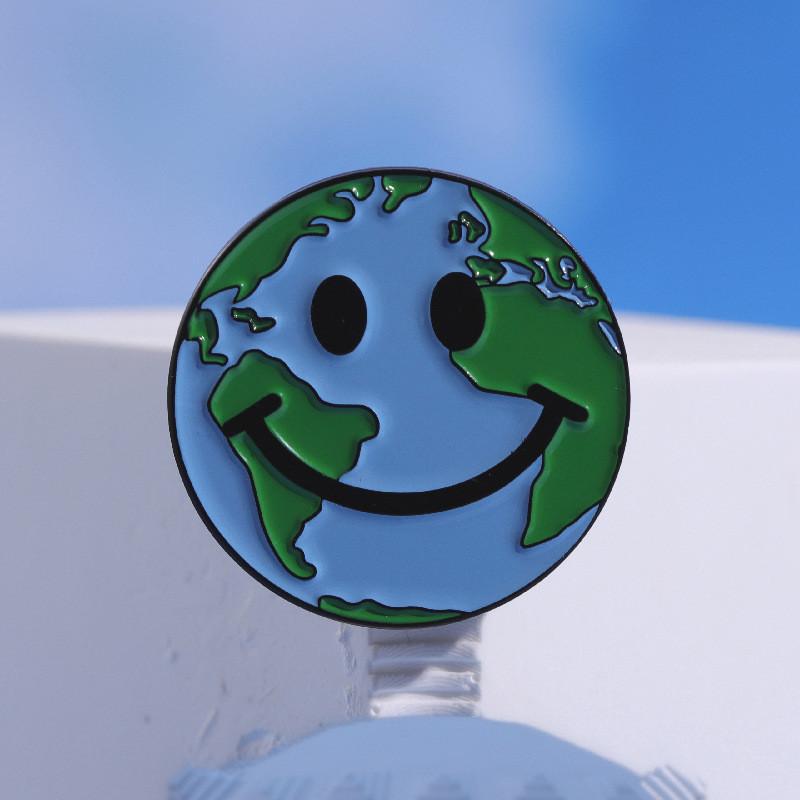 Earth Day Smiley Face Brooch Cute Design Geometric Pin Eye-catching Accessory For All
