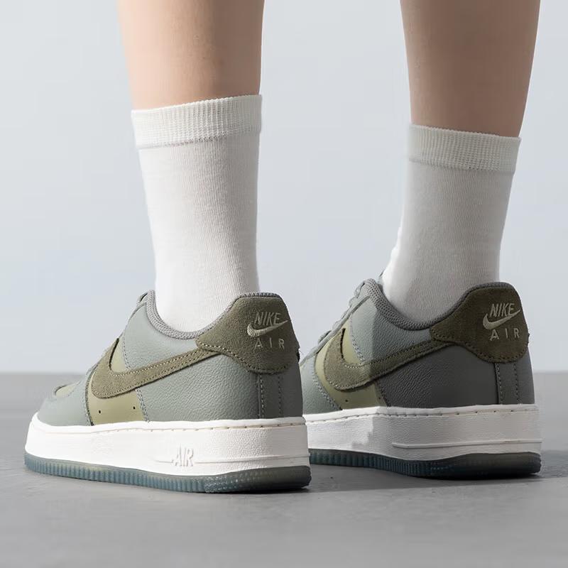 Nike Air Force 1 Low LV8 GS Dark Stucco Medium Olive Sneakers FQ6948-001
