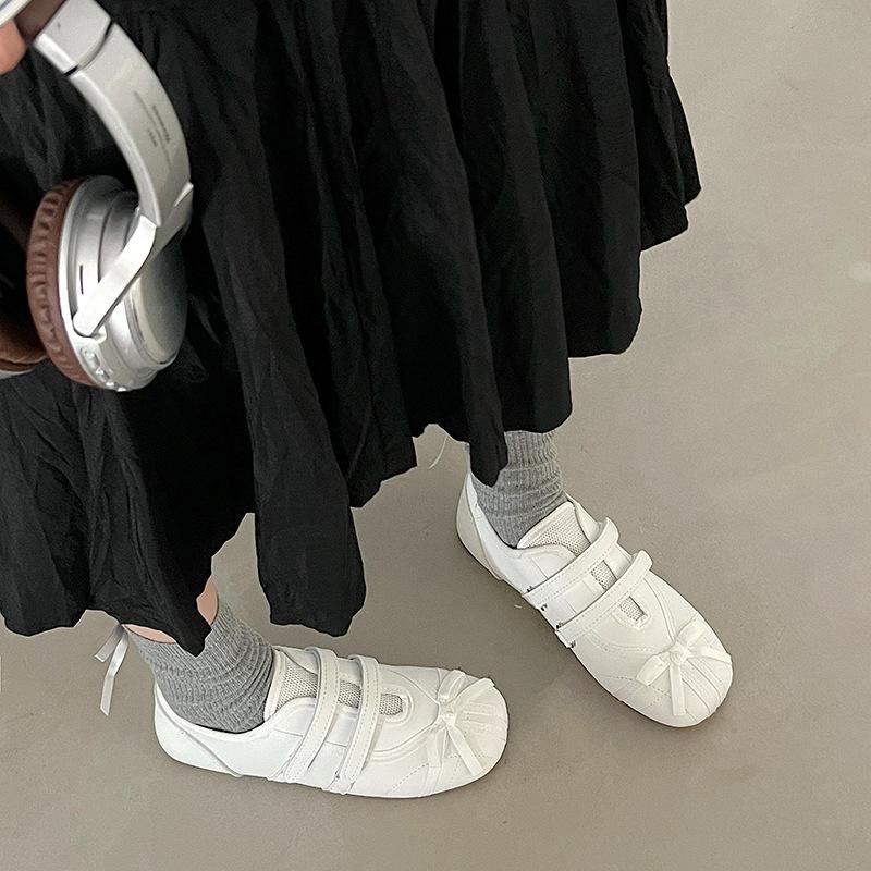

Dexun shoes women s 2025 spring new flat-bottomed Mary Jane shoes versatile soft-soled green sports and leisure shoes 40 білий