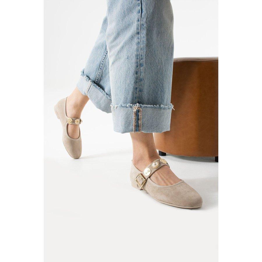 Women's Suede Buckle Strap Flat Shoes