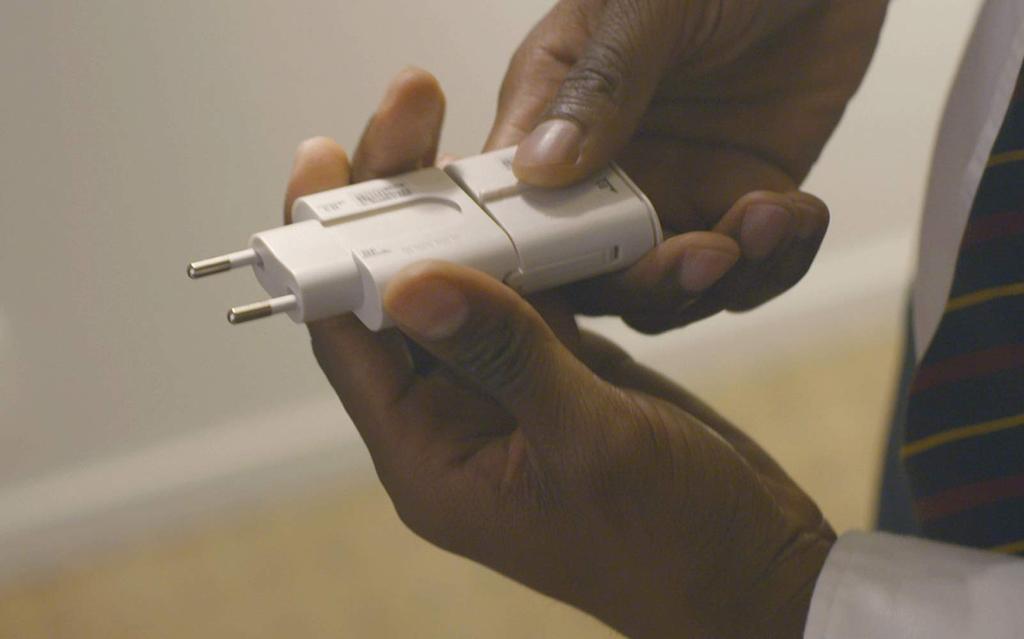 MUJI Travel Plug 18365739 Adapter, White,