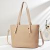Borsa Tote Moderna in PVC da Donna con Grande Capacità e Chiusura a Zip Sicura per l'Uso Quotidiano