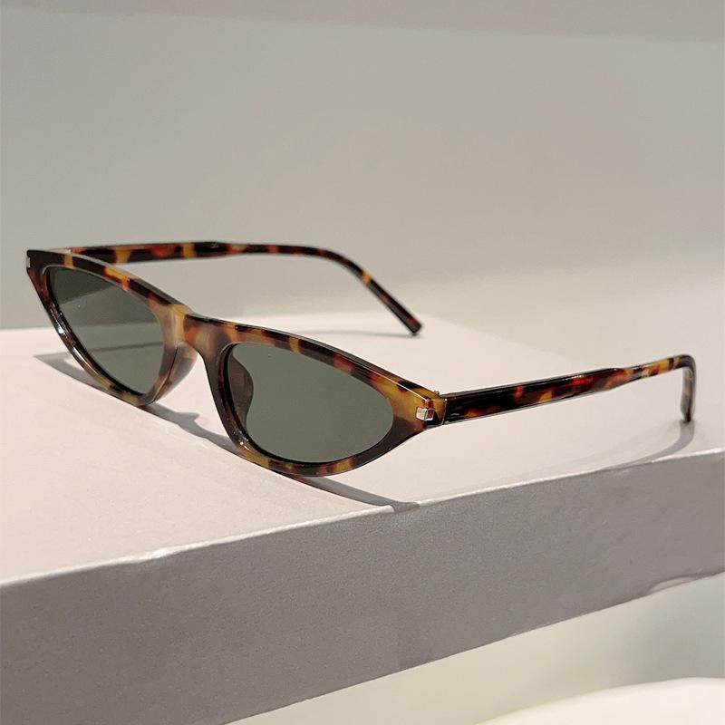 Vintage Triangle Cat Eye Sunglasses Women Men Luxury Designer Sun Glasses Punk Hip Hop UV400 Protection