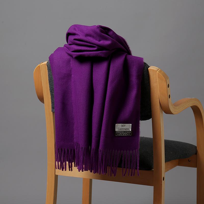 Sciarpa Monocromatica Cielo in Finto Cashmere Autunno/Inverno 2025: Colori Candy Spessi, Caldi ed Eleganti